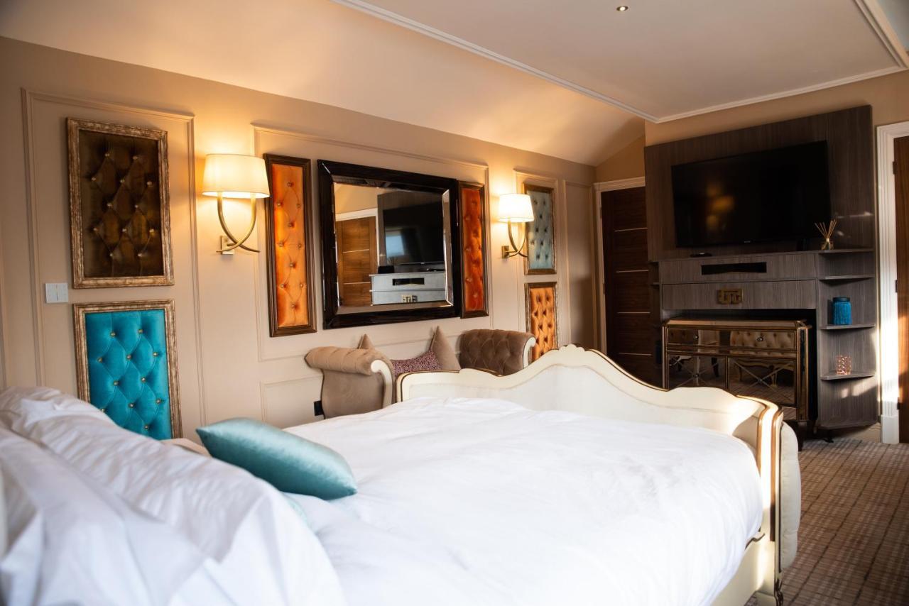 Domo Boutique Hotel Олдбери Экстерьер фото